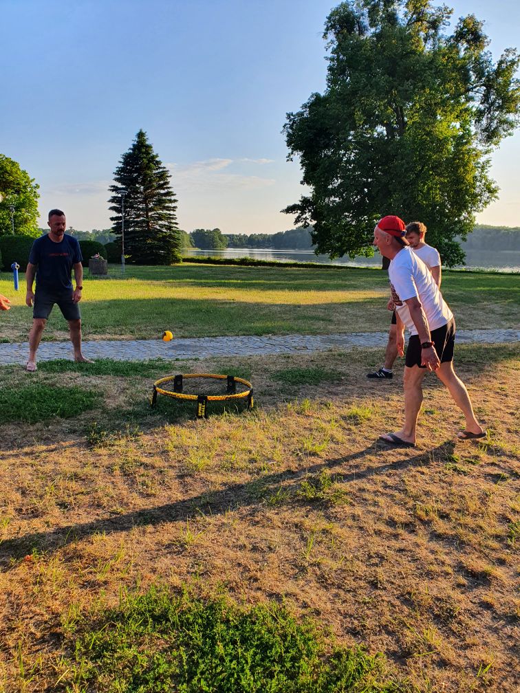 Spikeball_Karnity