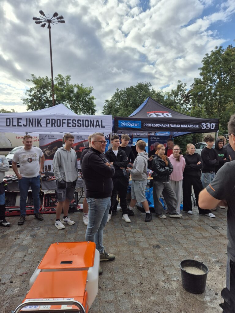 pokaz i szkolenie w Centrum Zaopatrzenia Tynkarzy na ul. Lubelskiej 1a w Olsztynie