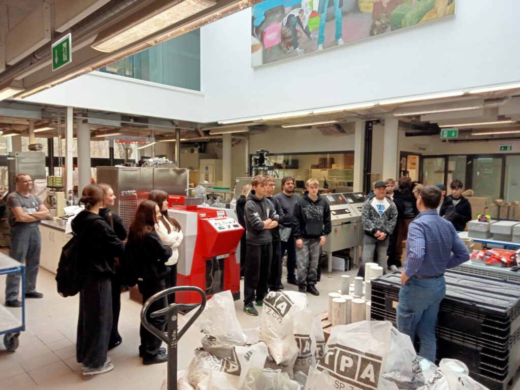 Zwiedzanie laboretorium TPA w Pruszkowie (1)