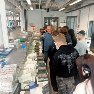 Zwiedzanie laboretorium TPA w Pruszkowie (17)