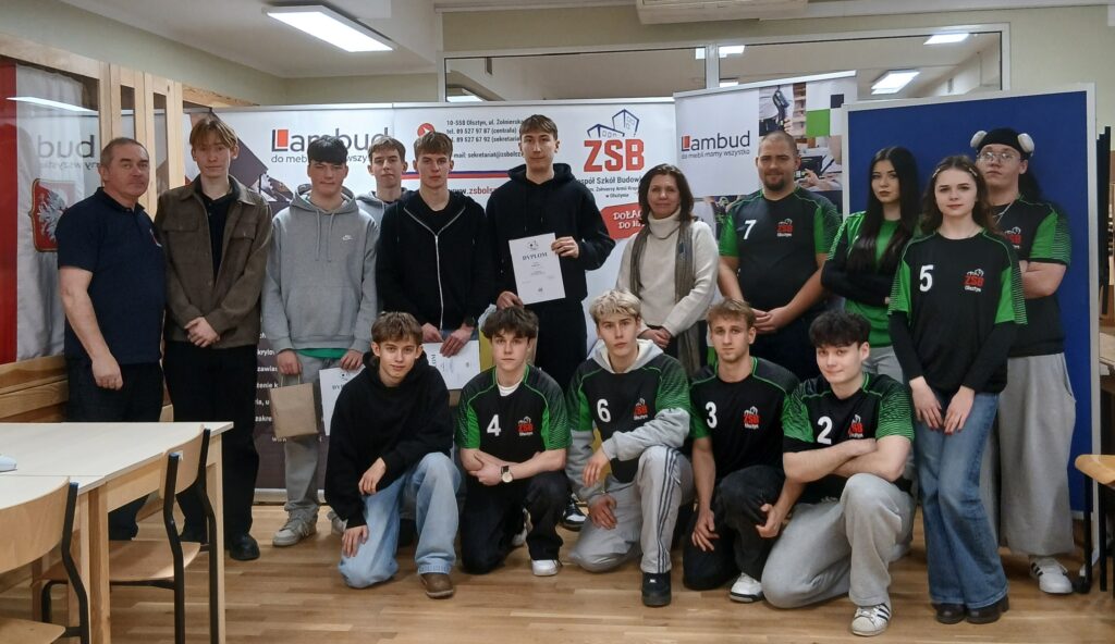 Wspólne pamiatkowe zdjęcie organizatorów Turnieju Fifa 26