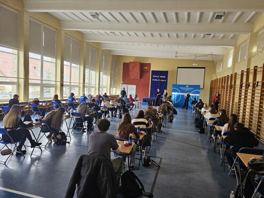 Uczniowie na etapie regionalnym konkursu PIP_4